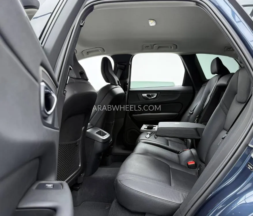 فولفو إكس سي 60 2024 for Sale in دبي Image-16