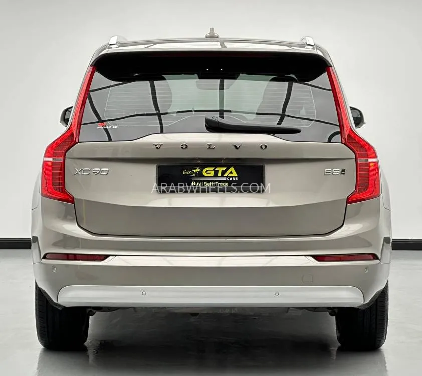 Volvo XC90 2022 for Sale in Dubai Image-5