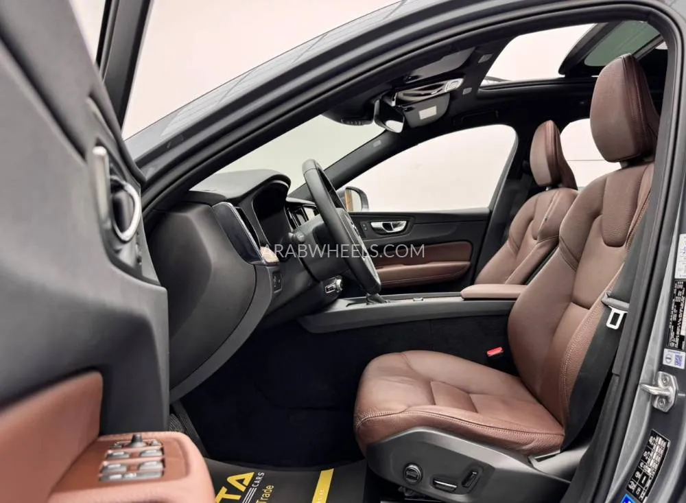 Volvo XC90 2021 for Sale in Dubai Image-11