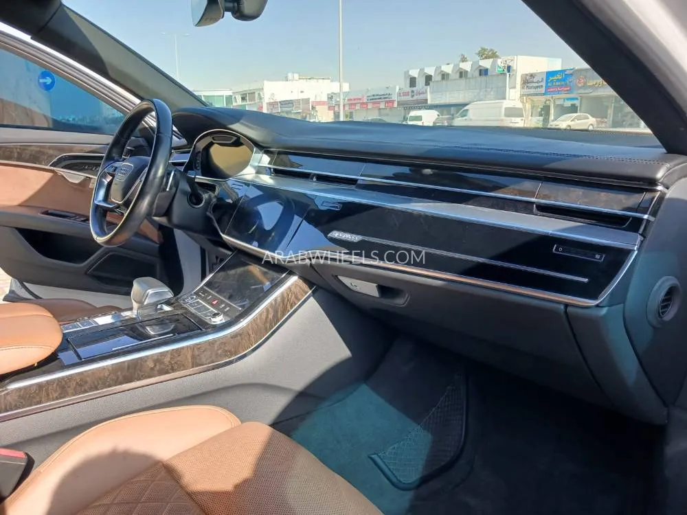 أودي A8 2019 for Sale in رأس الخيمة Image-18
