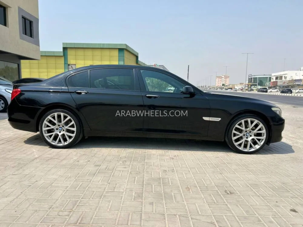BMW 7 series 2011 for Sale in Ras Al Khaimah Image-6