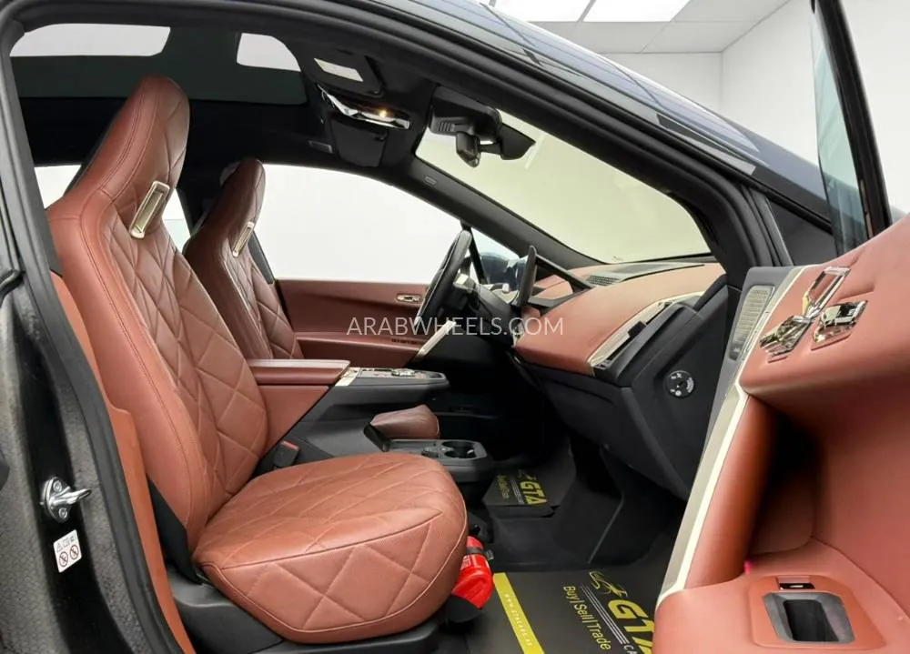 بي إم دبليو iX 2023 for Sale in دبي Image-10