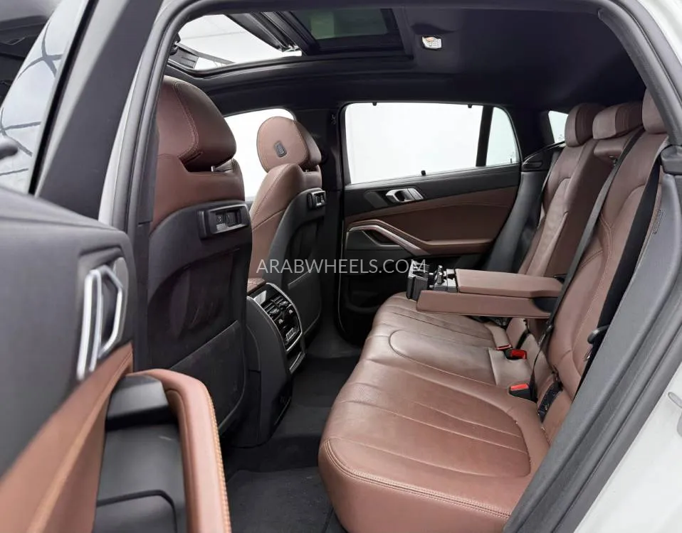 BMW X6 2022 for Sale in Dubai Image-17
