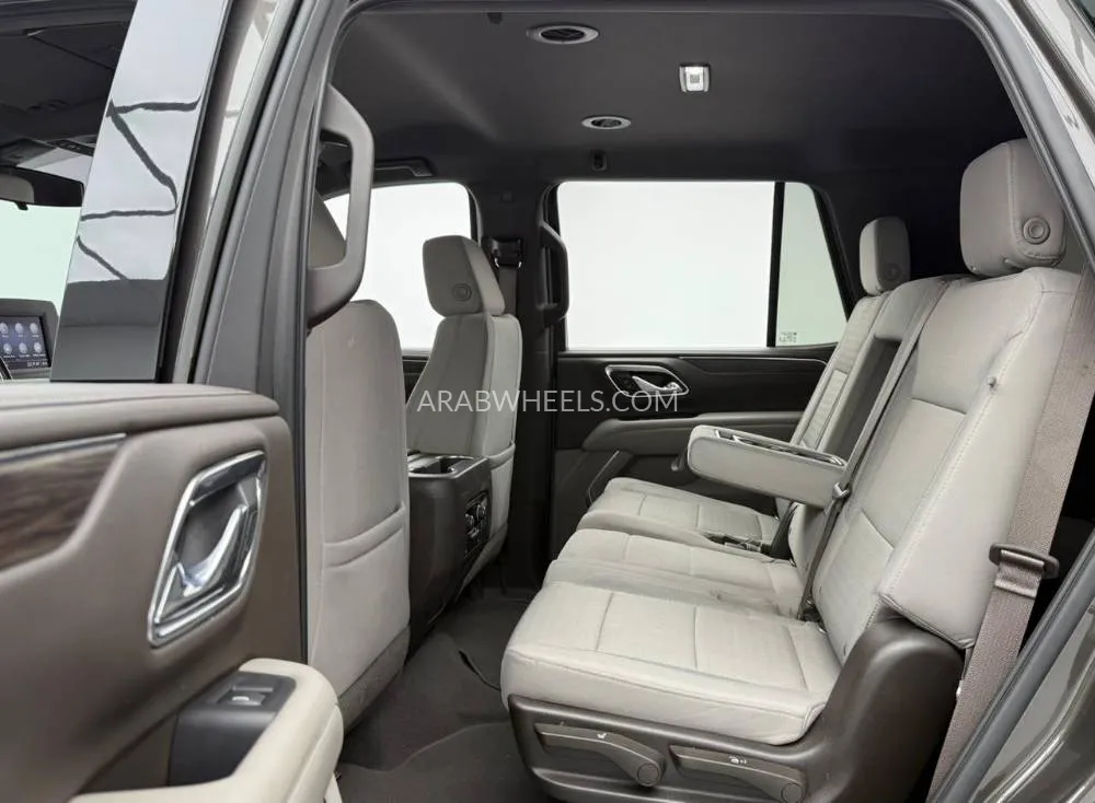 Chevrolet Tahoe 2021 for Sale in Dubai Image-18