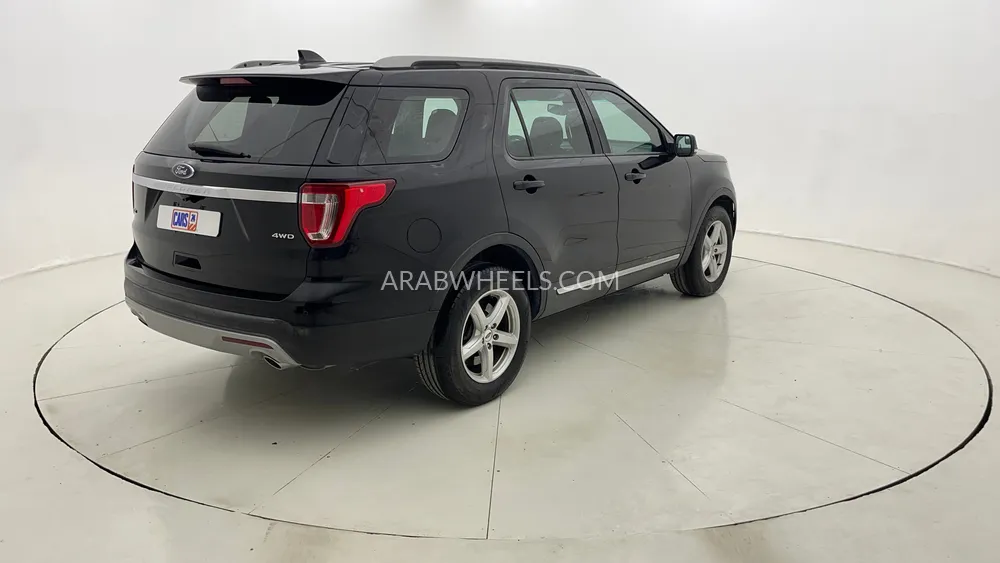 Ford Explorer 2017 for Sale in Dubai Image-3