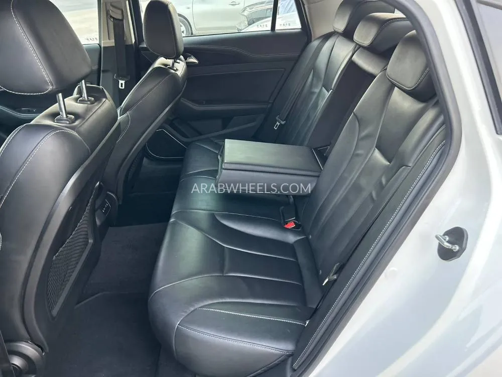 Hongqi H5 2019 for Sale in Ras Al Khaimah Image-20