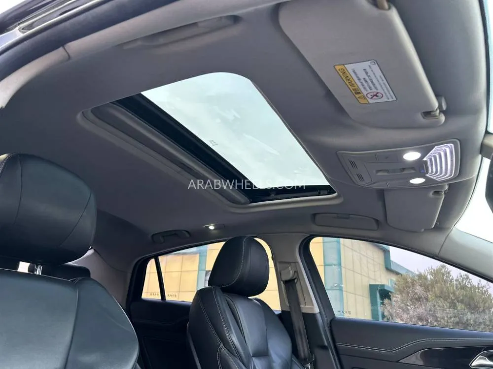 Hongqi H5 2019 for Sale in Ras Al Khaimah Image-23