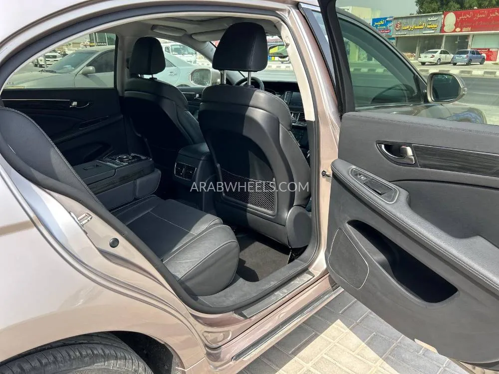 Hongqi HS7 2019 for Sale in Ras Al Khaimah Image-20