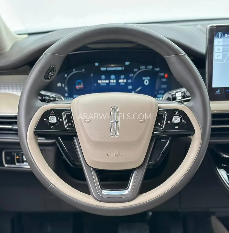 Lincoln Corsair 2023 for Sale in Dubai Image-7