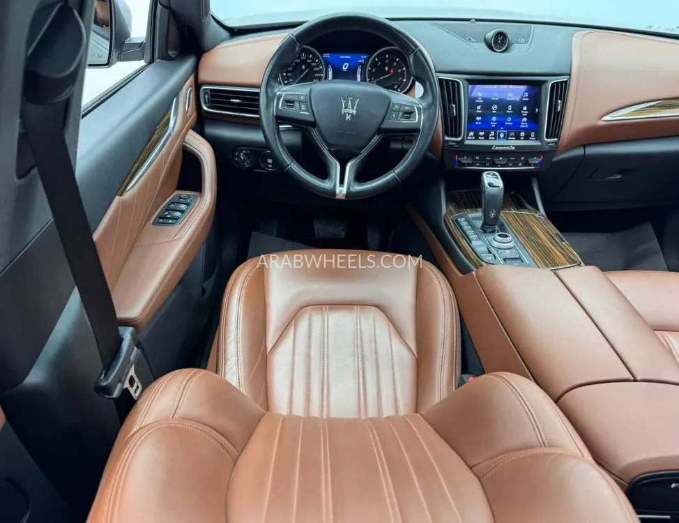 مازيراتي ليفانتي 2019 for Sale in دبي Image-9