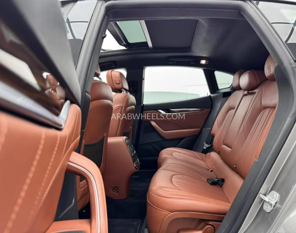 مازيراتي ليفانتي 2019 for Sale in دبي Image-14