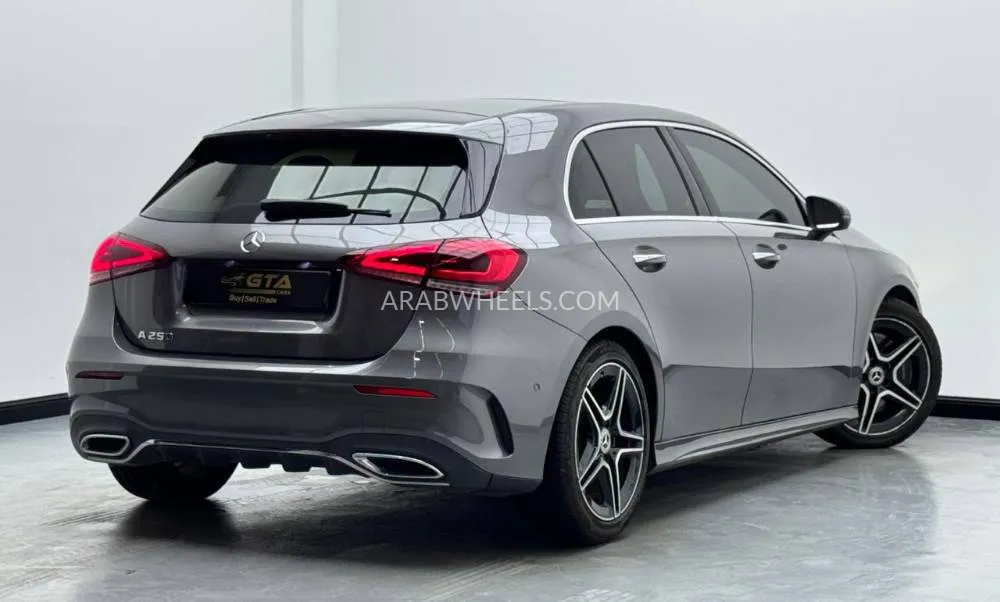 مرسيدس بنز كلاس A 2019 for Sale in دبي Image-14