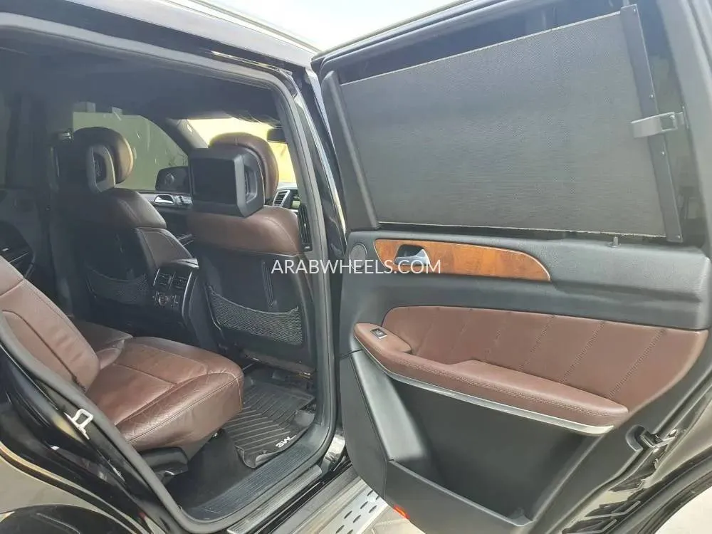 Mercedes Benz GL Class 2015 for Sale in Ras Al Khaimah Image-13