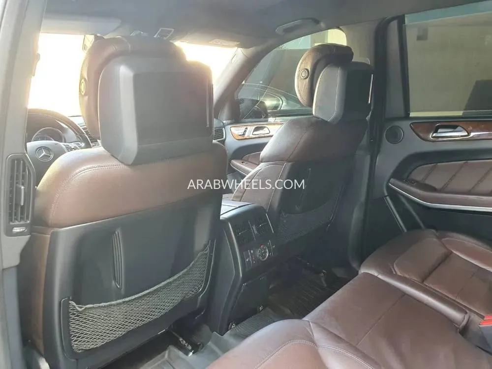 Mercedes Benz GL Class 2015 for Sale in Ras Al Khaimah Image-15
