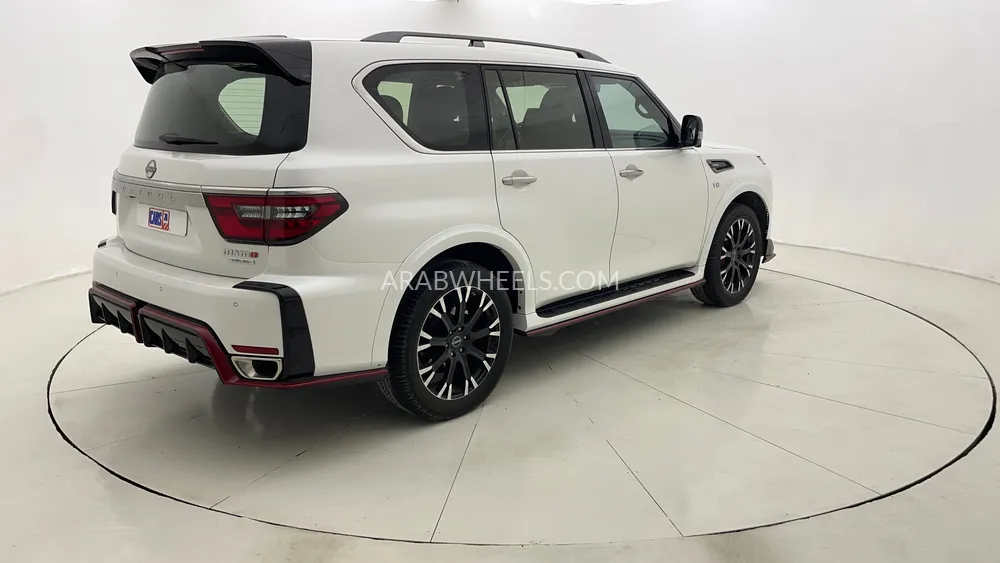 Nissan Patrol 2024 for Sale in Dubai Image-3