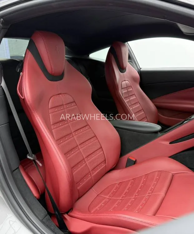 Ferrari Roma 2022 for Sale in Dubai Image-16