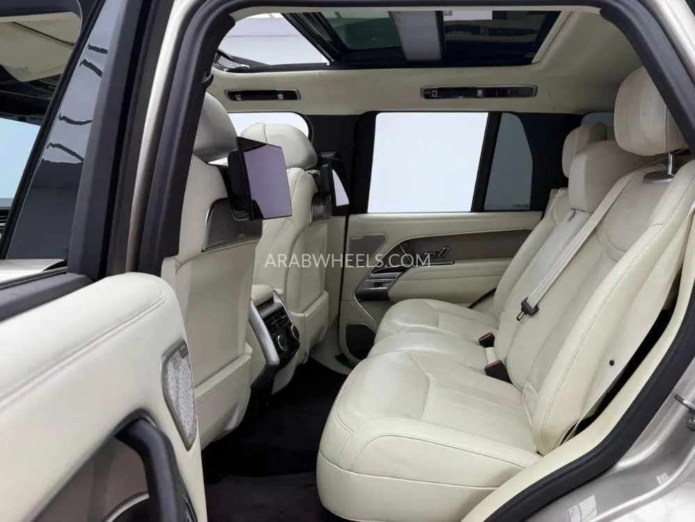 Land Rover Range Rover 2022 for Sale in Dubai Image-15