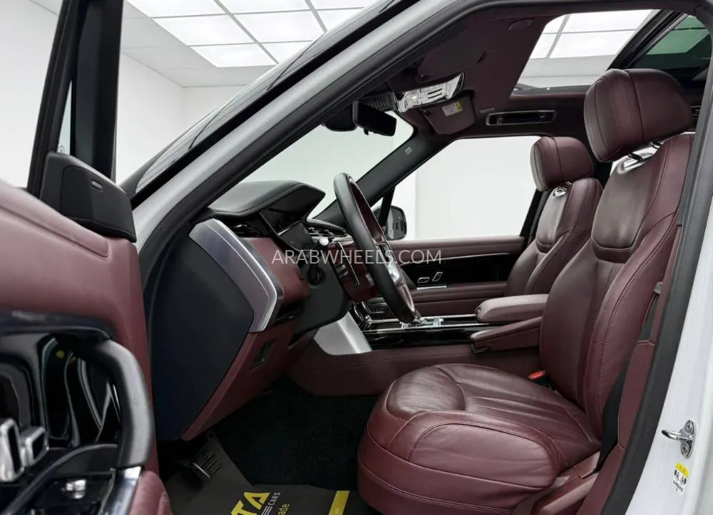Land Rover Range Rover 2023 for Sale in Dubai Image-14