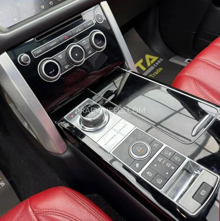 Land Rover Range Rover 2017 for Sale in Dubai Image-16