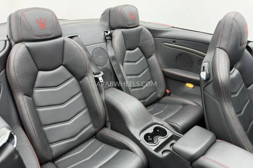 مازيراتي جران كابريو 2016 for Sale in دبي Image-15