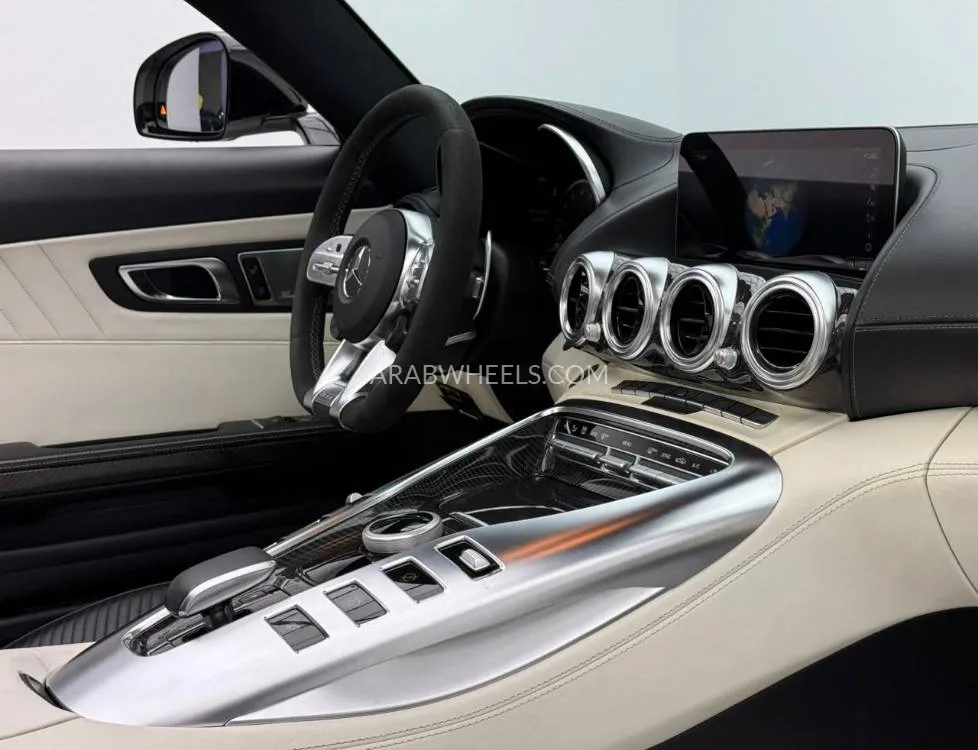 Mercedes Benz AMG GT 2020 for Sale in Dubai Image-7
