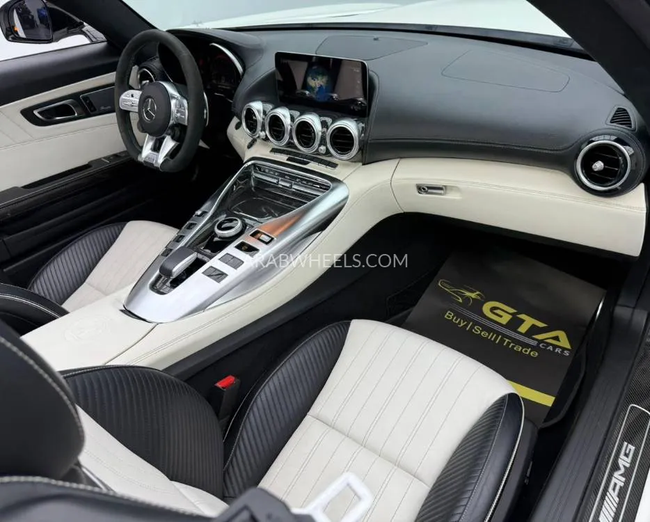 Mercedes Benz AMG GT 2020 for Sale in Dubai Image-8