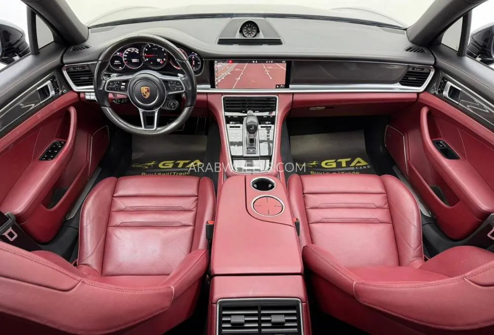 Porsche Panamera 2018 for Sale in Dubai Image-9