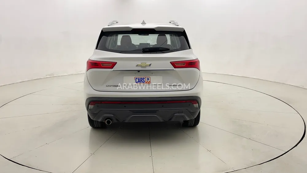 Chevrolet Captiva 2023 for Sale in Dubai Image-4