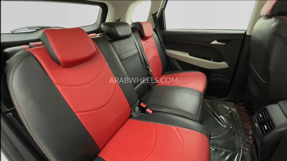 Chevrolet Captiva 2023 for Sale in Dubai Image-27