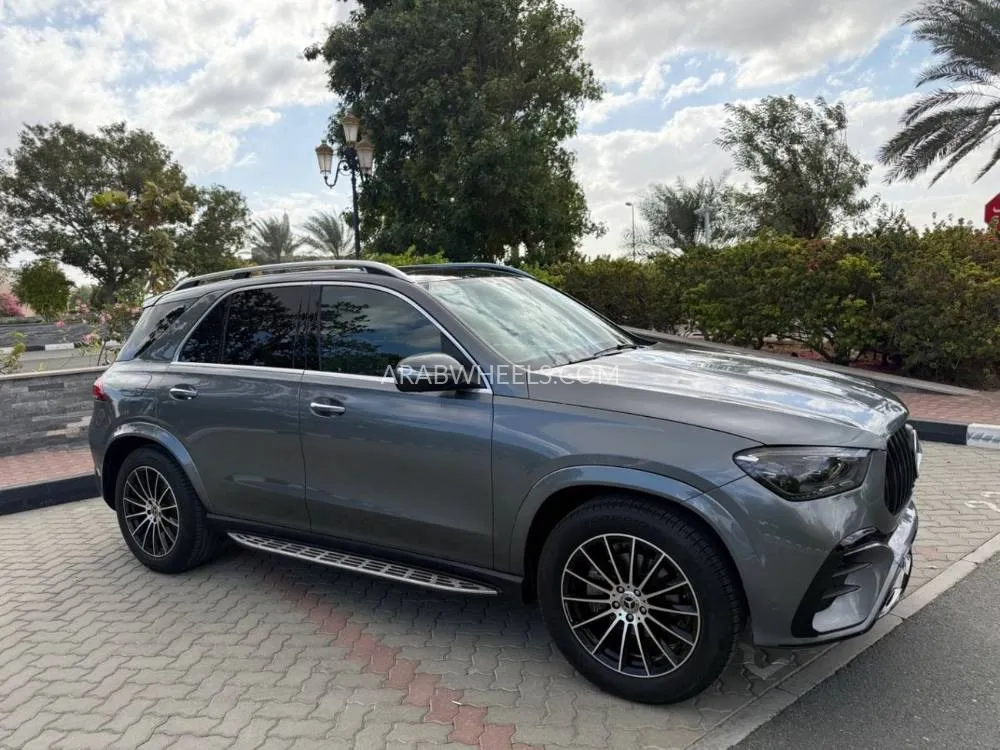 Mercedes Benz GLE Class 2022 for Sale in Dubai Image-2