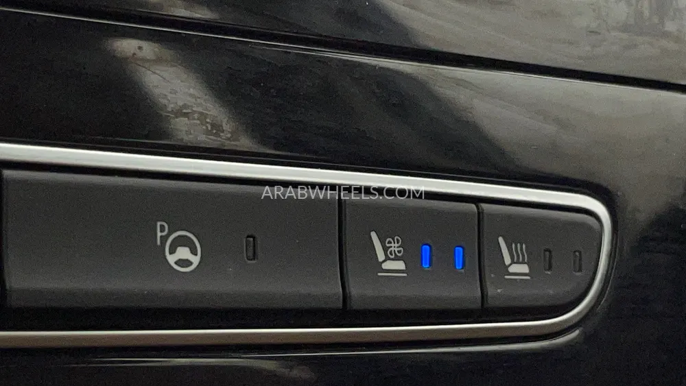 Renault Koleos 2023 for Sale in Dubai Image-55