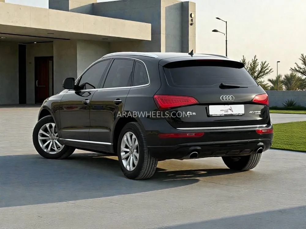 Audi Q5 2017 for Sale in Dubai Image-5
