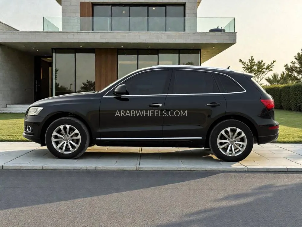 Audi Q5 2017 for Sale in Dubai Image-6