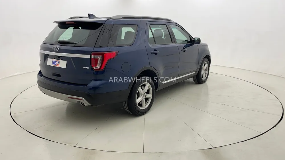 Ford Explorer 2017 for Sale in Dubai Image-3