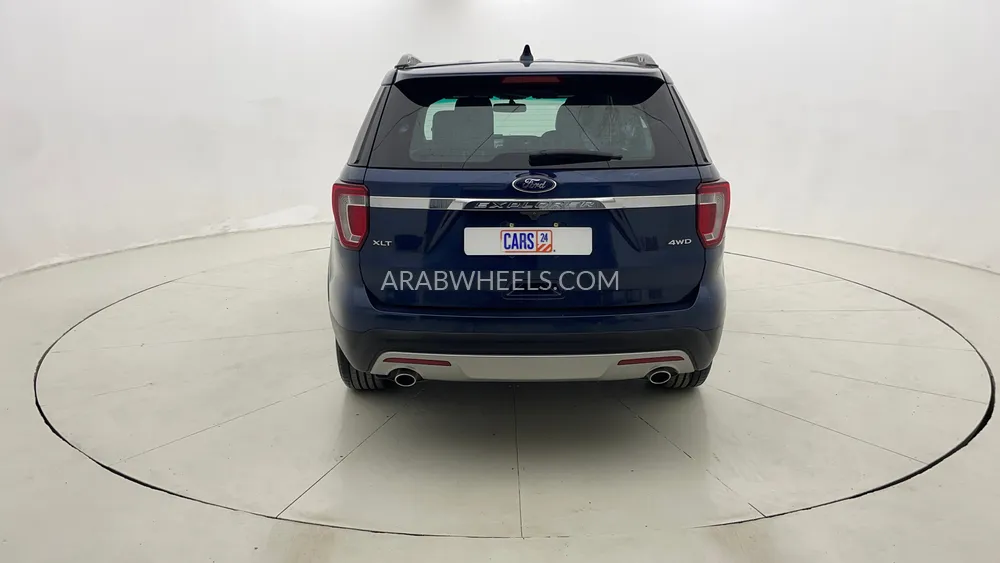 Ford Explorer 2017 for Sale in Dubai Image-4