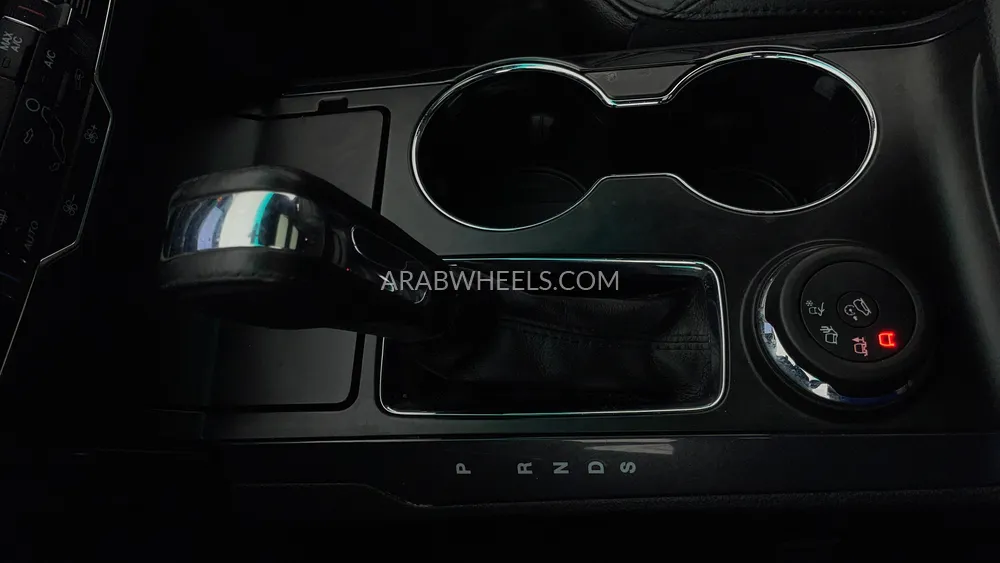 Ford Explorer 2017 for Sale in Dubai Image-18