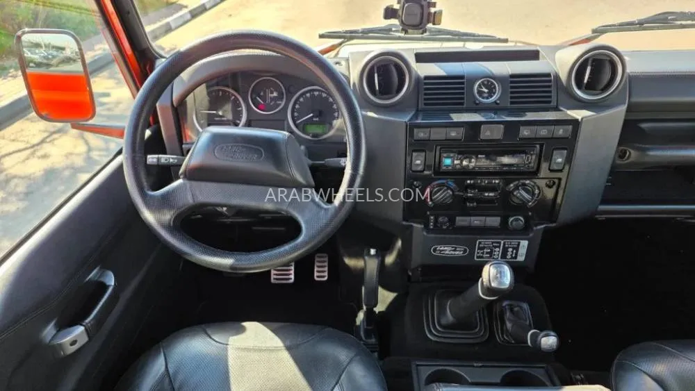 Land Rover Defender 2016 for Sale in Dubai Image-10