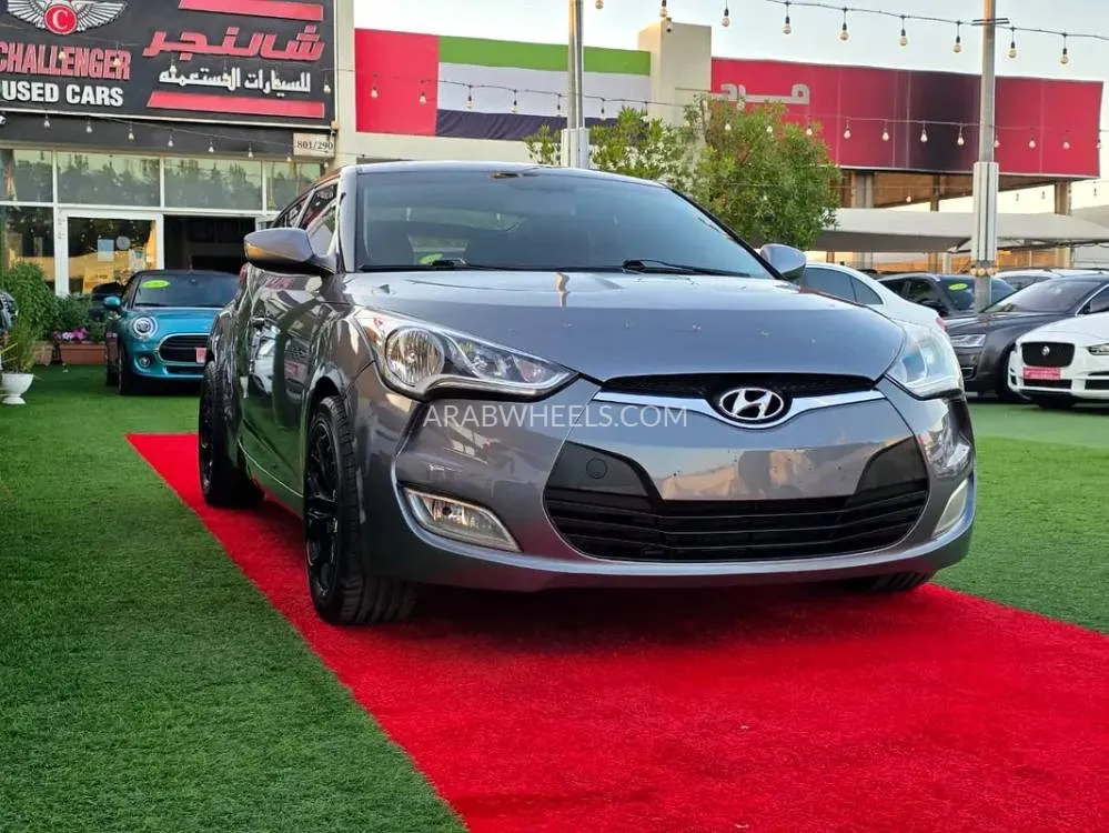 Hyundai Veloster 2017 for Sale in Sharjah Image-2