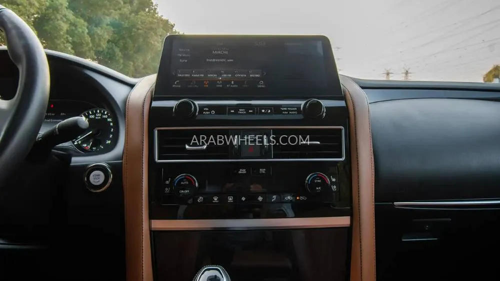 إنفينيتي QX80 2023 for Sale in الشارقة Image-16