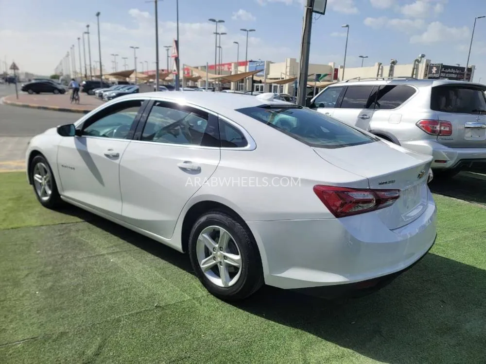 شيفروليه ماليبو 2022 for Sale in الشارقة Image-8