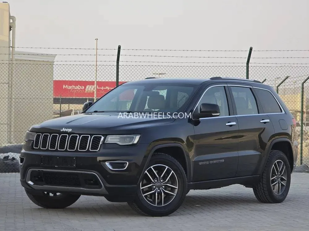Jeep Grand Cherokee 2019 for Sale in Ajman Image-2