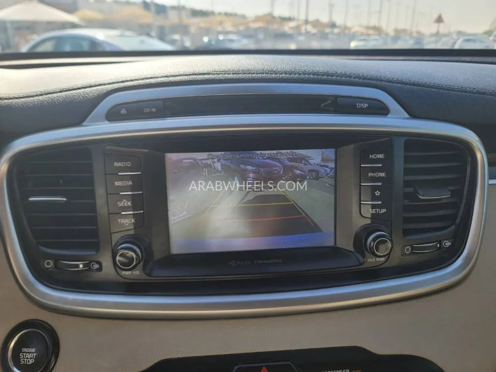 Kia Sorento 2019 for Sale in Sharjah Image-18