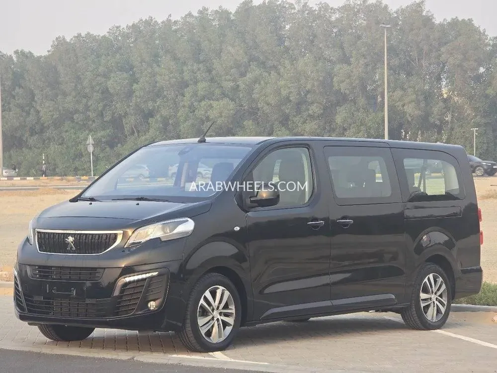 Peugeot Traveller 2020 for Sale in Ajman Image-3