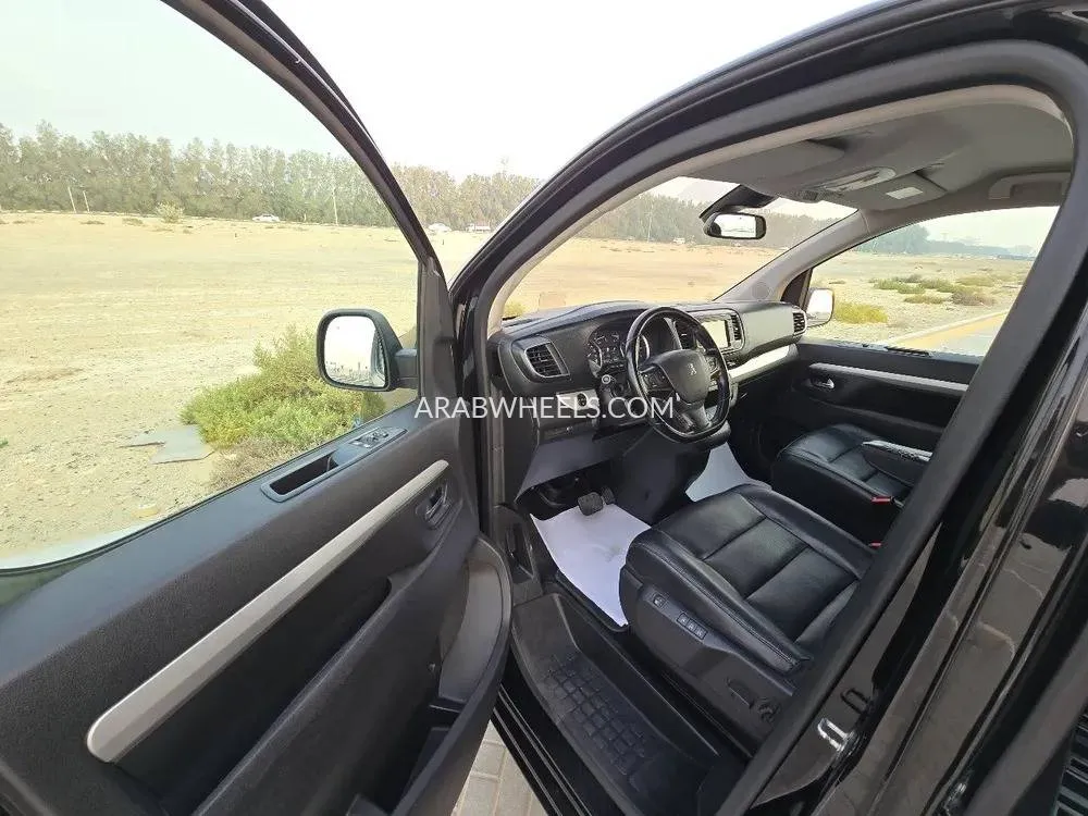 Peugeot Traveller 2020 for Sale in Ajman Image-5