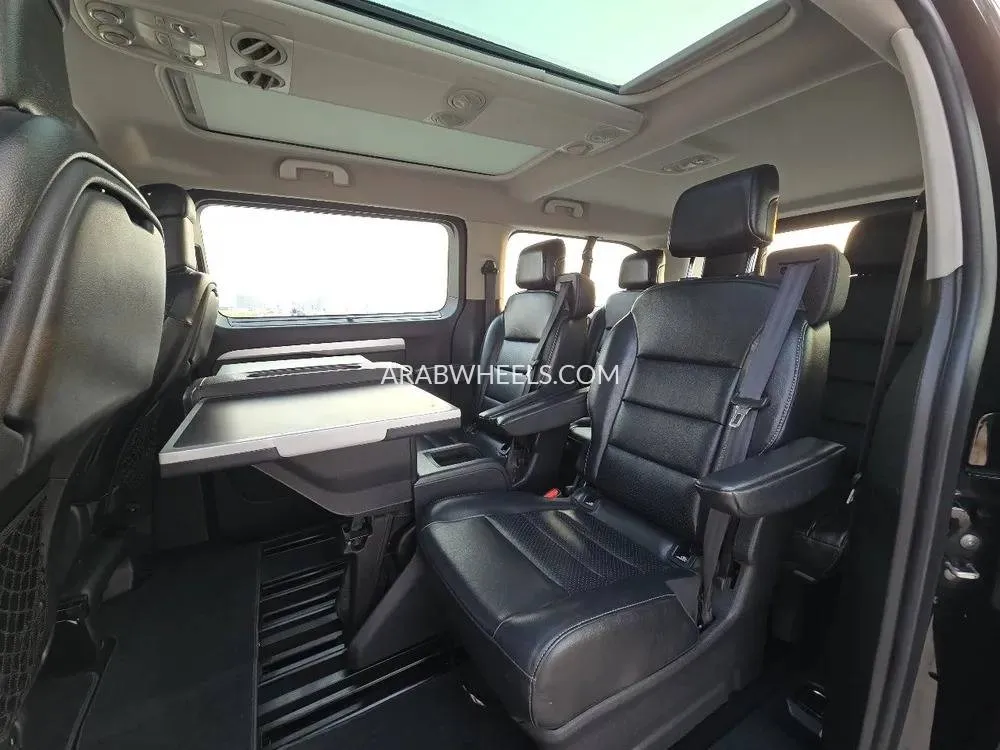 Peugeot Traveller 2020 for Sale in Ajman Image-8