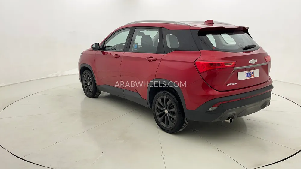 Chevrolet Captiva 2023 for Sale in Dubai Image-5