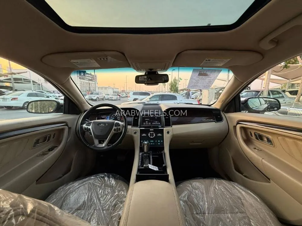 Ford Taurus 2014 for Sale in Sharjah Image-22