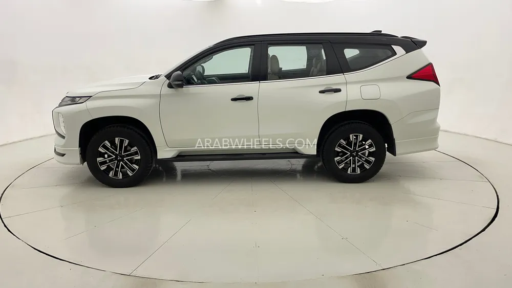 ميتسوبيشي مونتيرو سبورت 2023 for Sale in دبي Image-6