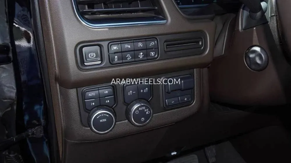 Chevrolet Tahoe 2022 for Sale in Sharjah Image-7