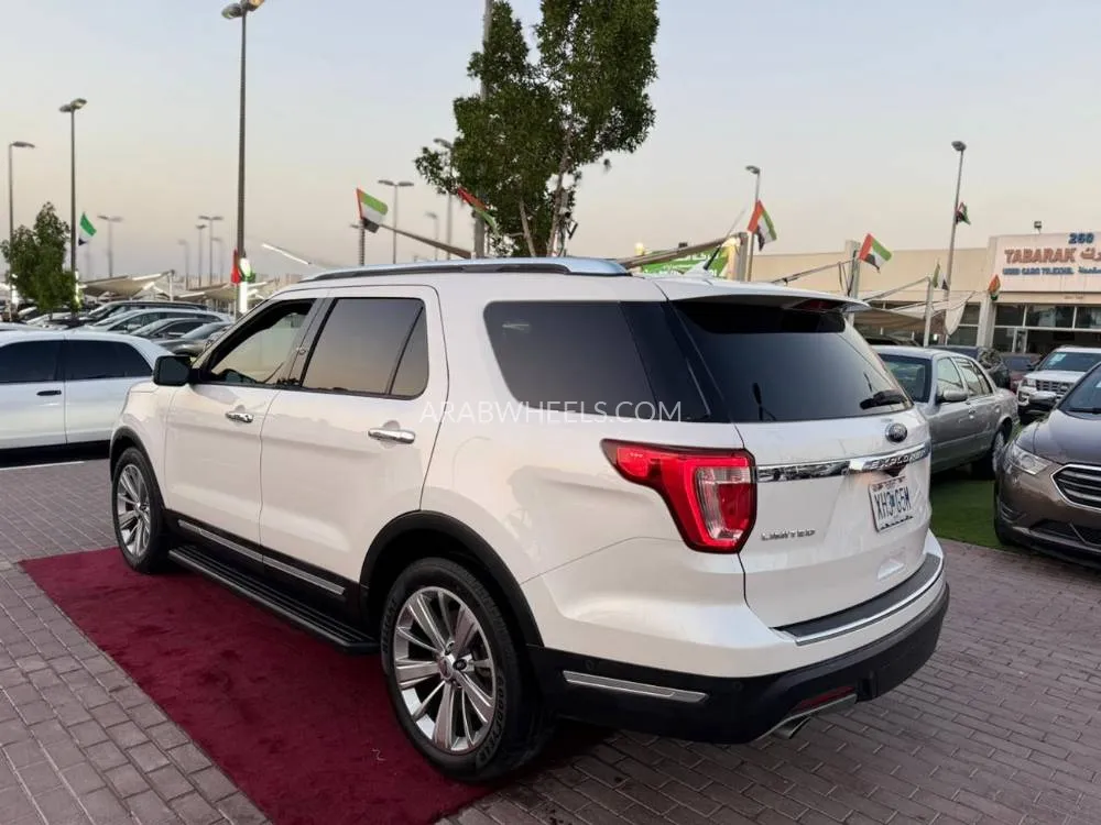Ford Explorer 2018 for Sale in Sharjah Image-4
